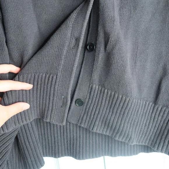 Everlane Black V-Neck Knit Crop 100% Cotton Cardigan Sweater Women's Size Small - Picture 3 of 6